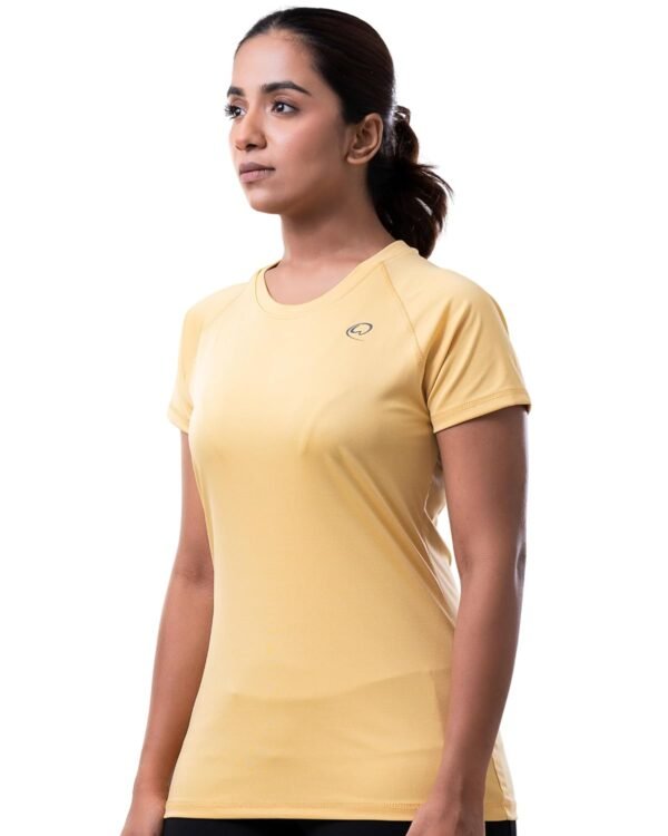 Womink Women's Sports T-Shirt I Elastane Stretch Regular Fit Solid Round Neck Short Sleeve Tshirts I Anti-Bacterial, Quick Drying I Tees for Running Yoga Gym Workout Girls & Women