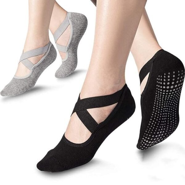 ZEVON Grip Socks for Women - Anti Skid Ladies Toe Socks, Perfect for Yoga, Pilates, Gym & Home Exercise Equipment, Yoga Accessories - Durable and Comfortable Women's Gym Socks (1 * Pair)