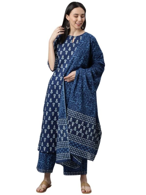 Amayra Women's Cotton Printed Straight Kurta w...