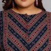 Tissu Women's Plus Size Navy Blue Floral Print... - Image 7